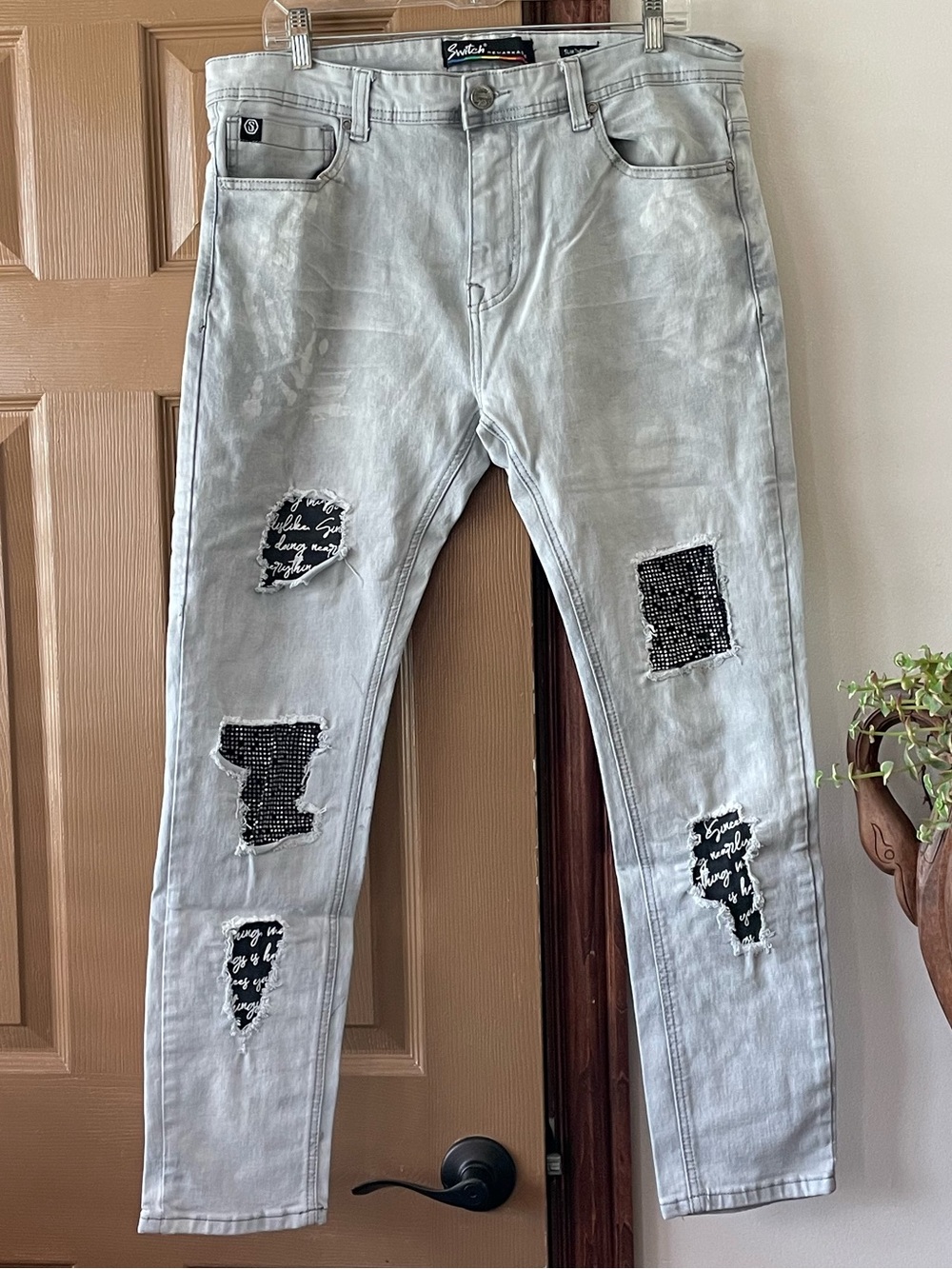 Switch Remarkable Men’s Embellished Jeans 36x30